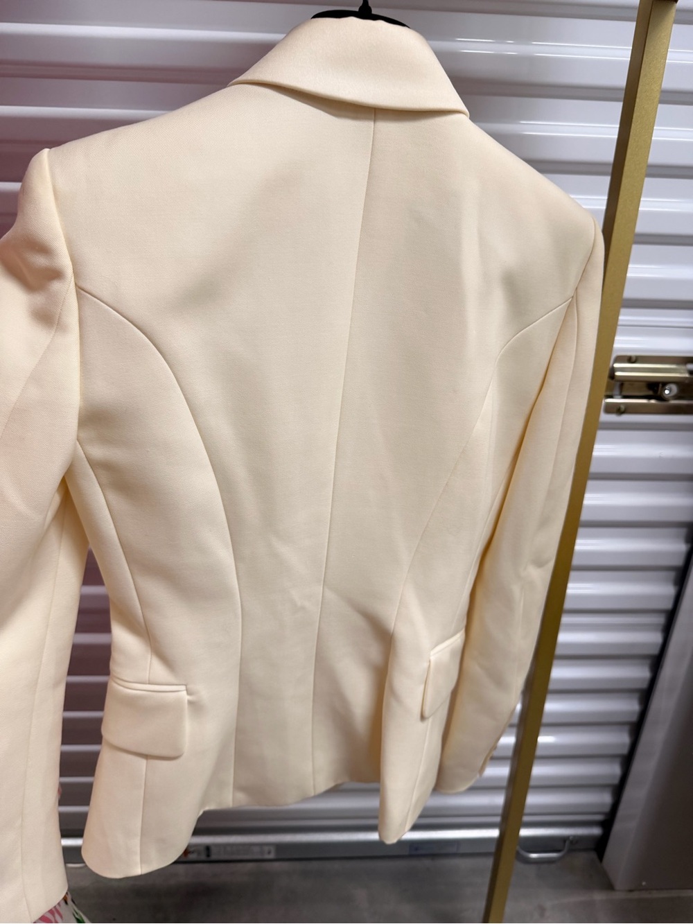 Balmain Ivory Double-Breasted Tailored Blazer with Gold Buttons - Picture 6 of 8